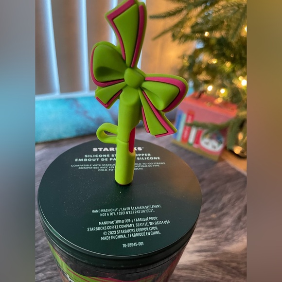 NEW - Starbucks Holiday Ribbon 24oz Green & Red Straw Topper Tumbler - Picture 3 of 6